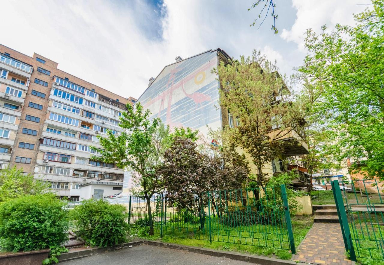 Underground Hostel Київ Екстер'єр фото