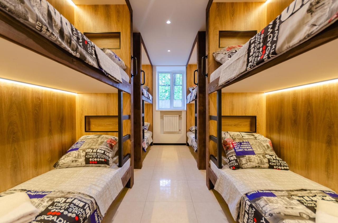 Underground Hostel Київ Екстер'єр фото